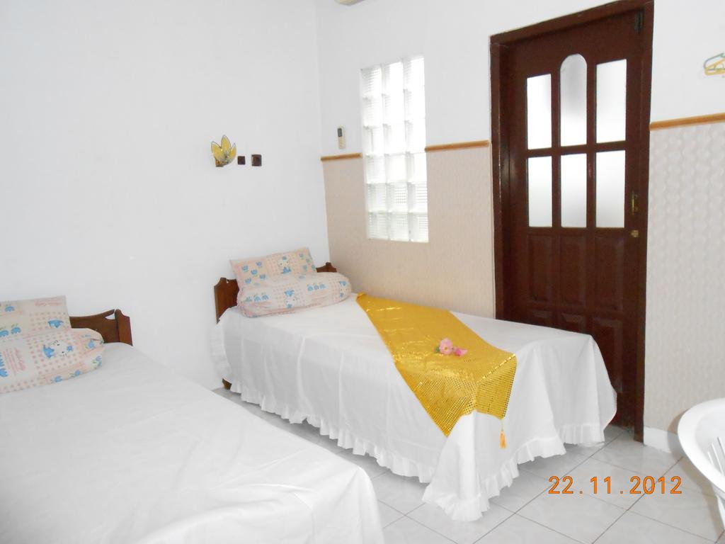 Fortuna Guest House Yogyakarta Exterior photo