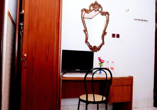 Fortuna Guest House Yogyakarta Exterior photo