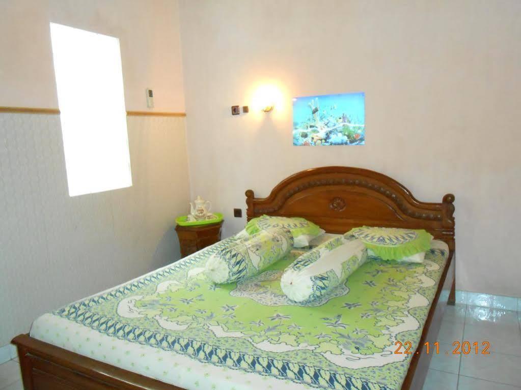 Fortuna Guest House Yogyakarta Exterior photo